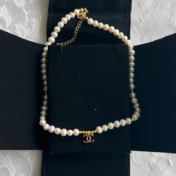 CHANEL pearl necklace choker - Picture 3 of 4